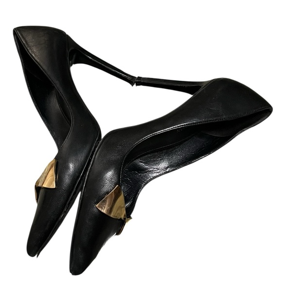 Stuart Weitzman Stanton 90 black leather heels with metallic gold bow accent - Picture 6 of 10